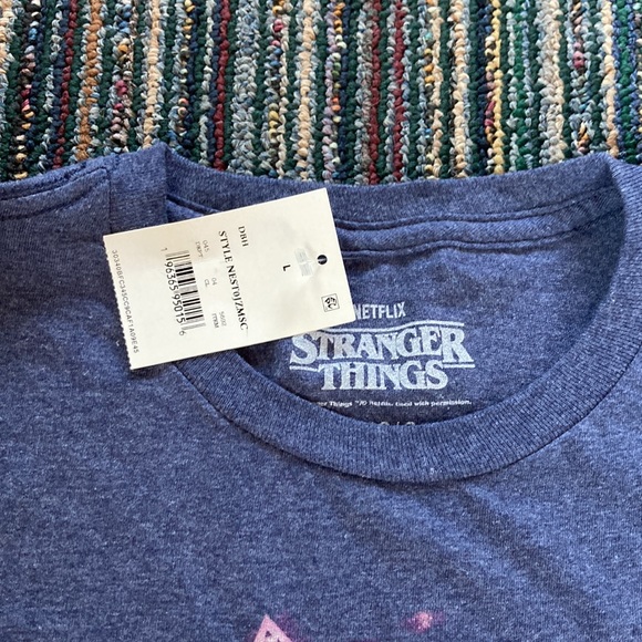 Stranger Things t-shirt T size Large - Picture 5 of 5